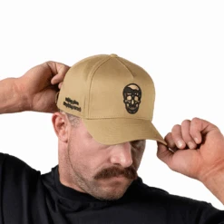 5-Panel Skull Hat - Tan/Black